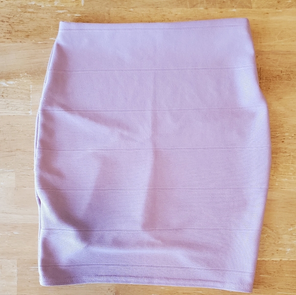 MISSGUIDED BANDAGE MINI SKIRT - Picture 3 of 8